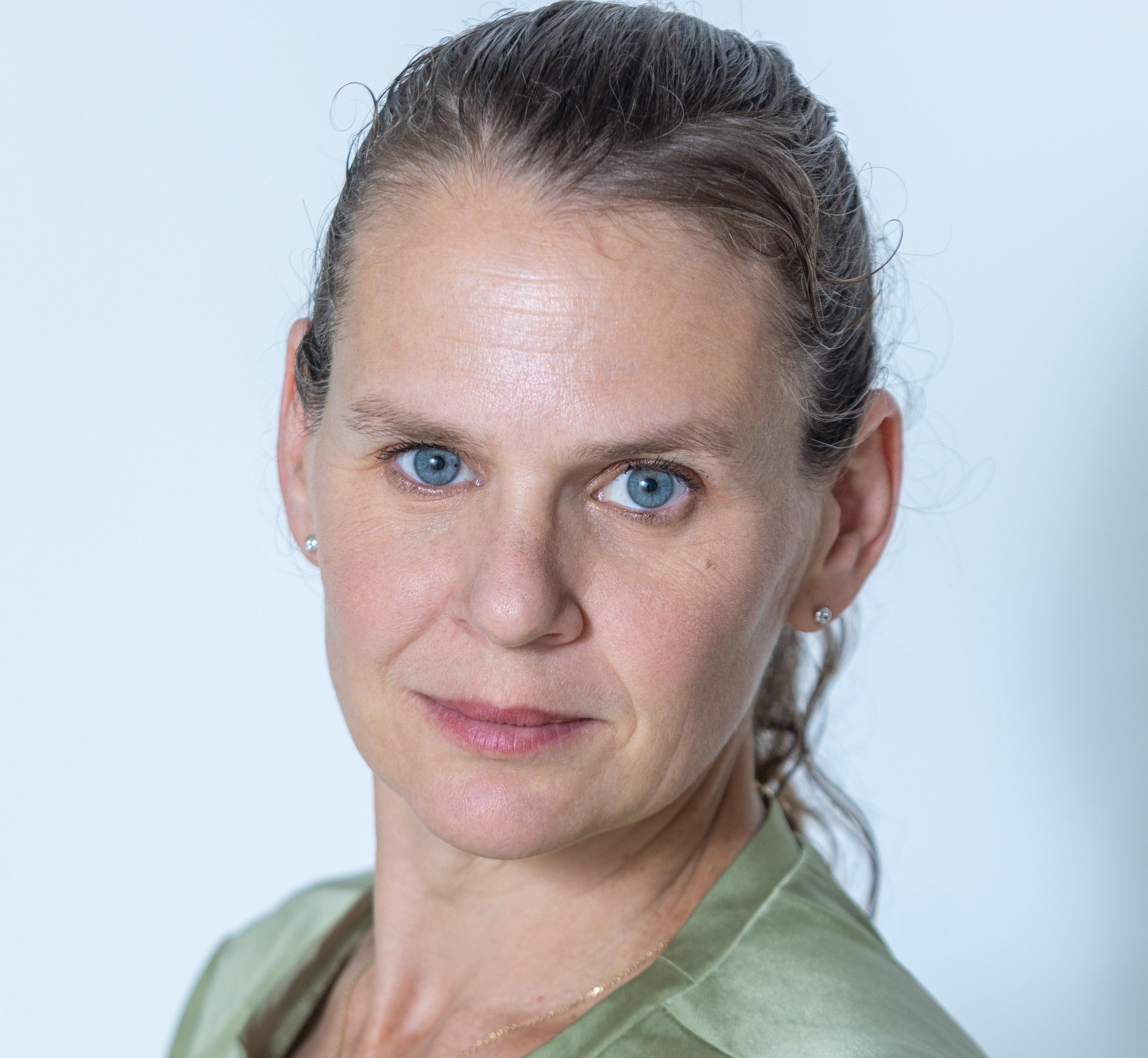 ヤエル・サルザー博士